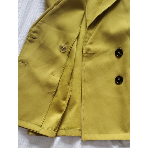 Olive Button Detail Longline Tank - Picture 5 of 7